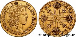 LOUIS XIV LE GRAND OU LE ROI SOLEIL Louis d’or aux huit L, portrait à la mèche longue 1652 Paris TTB+/TTB