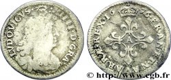 LOUIS XIV LE GRAND OU LE ROI SOLEIL Quatre sols à la croix formée de lis 1676 Paris