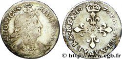 LOUIS XIV LE GRAND OU LE ROI SOLEIL Quatre sols à la croix formée de lis 1676 Paris
