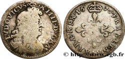 LOUIS XIV LE GRAND OU LE ROI SOLEIL Quatre sols à la croix formée de lis 1676 Paris