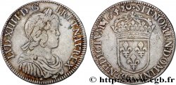 LOUIS XIV  THE SUN KING  Demi-écu, portrait à la mèche courte 1652 Lyon